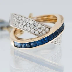 ALFIERI & ST JOHN - bague en or, diamants et saphirs bleus