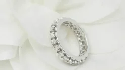Alliance américaine ancienne or blanc et diamants