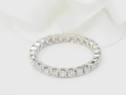 Alliance américaine en or blanc et diamants 1ct