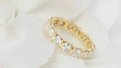 Alliance américaine en or jaune et diamants 2,40cts