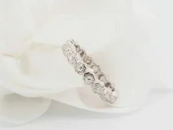 Alliance américaine en or blanc et diamants 0.70ct