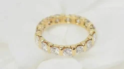 Alliance américaine en or jaune et diamants 2,40cts