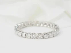 Alliance américaine en or blanc et diamants 1ct