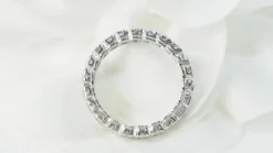 Alliance américaine en or blanc et diamants 0,22ct