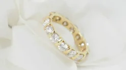 Alliance américaine en or jaune et diamants 2,40cts
