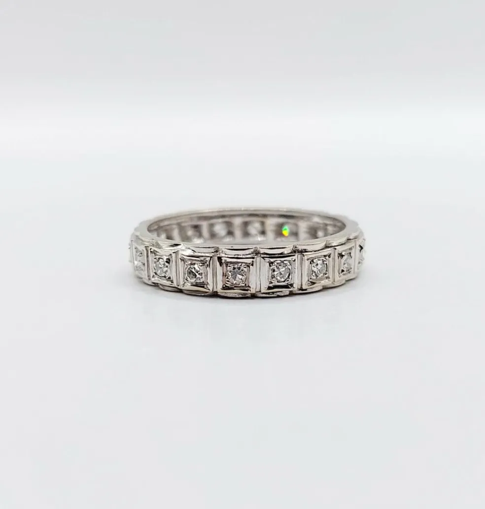 Alliance américaine or blanc 18k ornée de 0,38 carats de diamants taillés en brillants