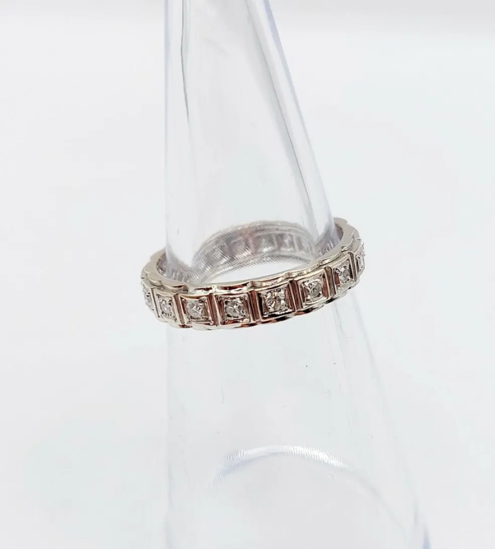 Alliance américaine or blanc 18k ornée de 0,38 carats de diamants taillés en brillants