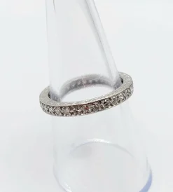 Alliance américaine or blanc 18k et 0,93 carats diamant et monture ciselée