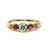 Alliance demi-américaine contemporaine en or jaune 18 carats sertie de rubis et de diamants