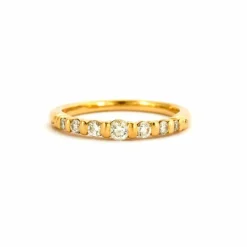 Alliance demi-tour diamants or jaune et diamants
