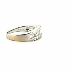 Alliance demi-tour or blanc et diamants