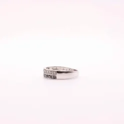 Alliance Or blanc Diamants blancs et noirs