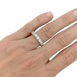 Alliance or blanc diamants.