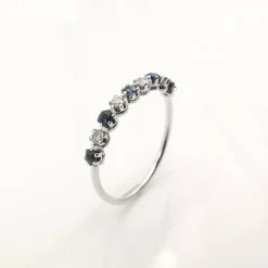 Alliance or blanc diamants et saphirs