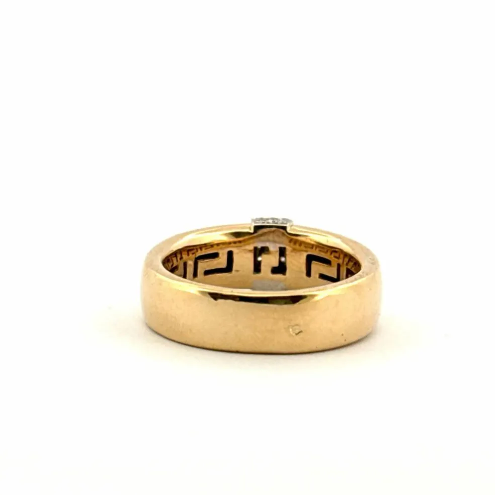 Alliance or jaune 18 carats motif en diamants