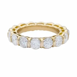 Alliance or jaune, diamants.