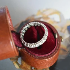 Alliance Éternité Vintage tout Diamants 2 Carats H/VS