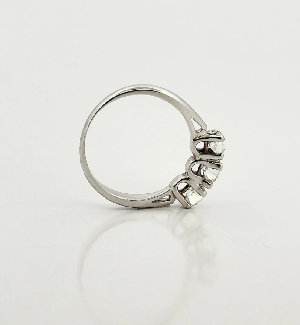 Alliance vintage trilogie diamants or blanc
