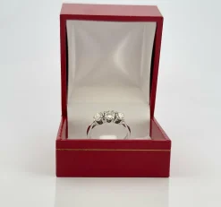 Alliance vintage trilogie diamants or blanc