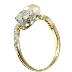 Amour historique : une bague Toi et Moi 1900
