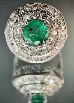 Ancienne bague or blanc, émeraude fin XIXème siècle