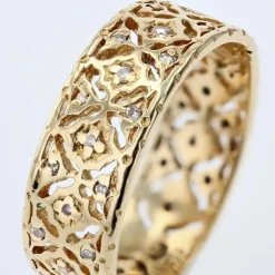 Anneau ancien en or et diamants