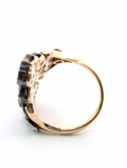 Anneau en or jaune et argent avec diamants de coupe rose couronne