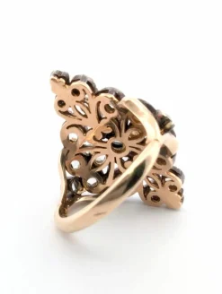 Anneau en or jaune et argent avec diamants de coupe rose couronne