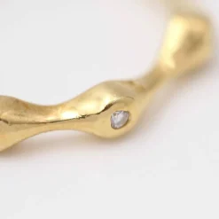Anneau mince en or et diamants