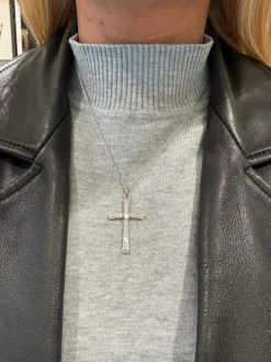 Art déco - Pendentif croix or blanc et diamants