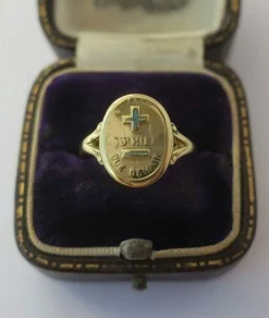 AUGIS - bague chevalière 1920 médaille d’Amour or jaune émail