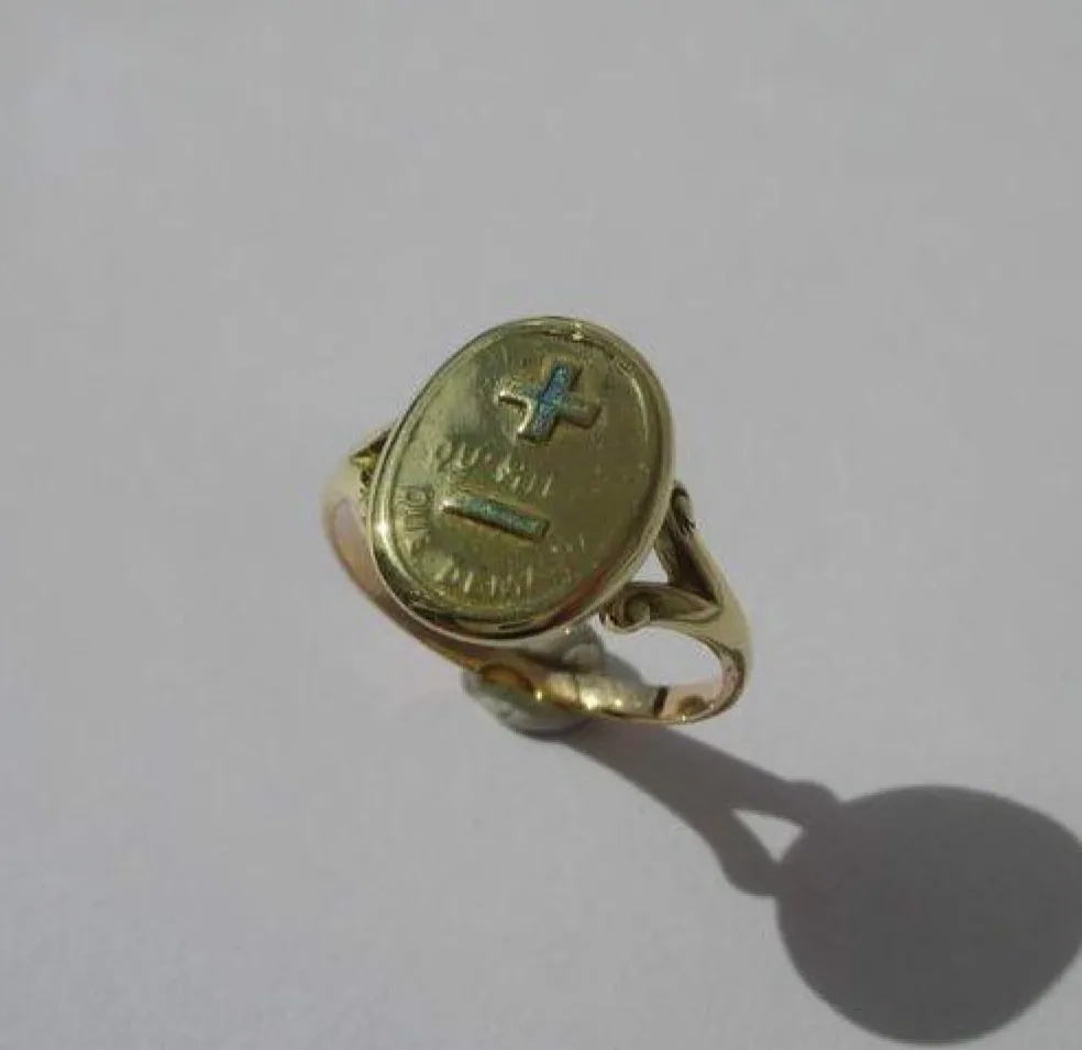 AUGIS - bague chevalière 1920 médaille d’Amour or jaune émail
