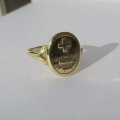 AUGIS - bague chevalière 1920 médaille d’Amour or jaune émail