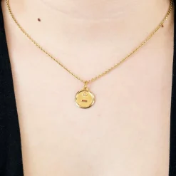 AUGIS - Médaille d'Amour - Or jaune, diamants et rubis de synthèse
