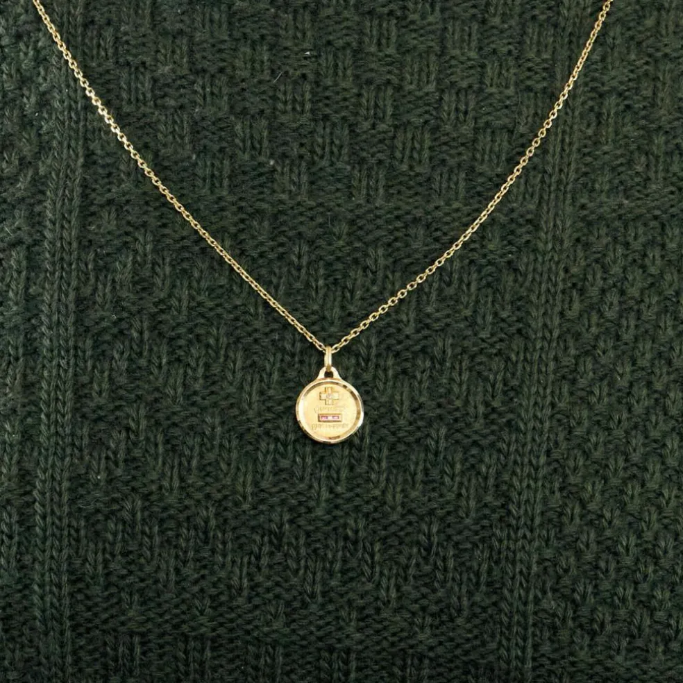AUGIS - Médaille d'amour - Pendentif en or jaune diamant et rubis synthétiques