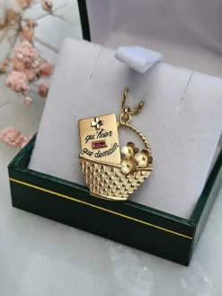 AUGIS - Médaille d'Amour corbeille