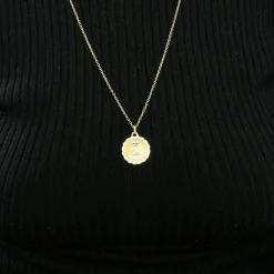 AUGIS - Médaille d'amour ronde or jaune rubis