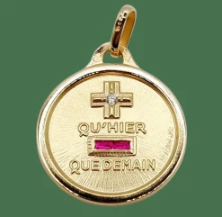 AUGIS - Pendentif médaille d'amour or "+ qu'hier - que demain" - L'Essentielle