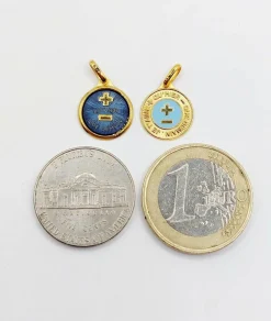 AUGIS - Pendentif médaille d'amour or jaune - L'Élégante Bleue ciel