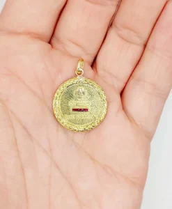 AUGIS - RARE Pendentif médaille d'amour or jaune, diamant et rubis + qu'hier - que demain (circa 1930)