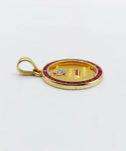 AUGIS - ULTRA RARE Pendentif médaille d'amour 20mm or, diamant et rubis calibrés : + qu'hier - que demain (circa 1960)