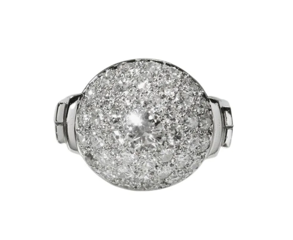 Bague « dôme » Art Déco en platine et brillants