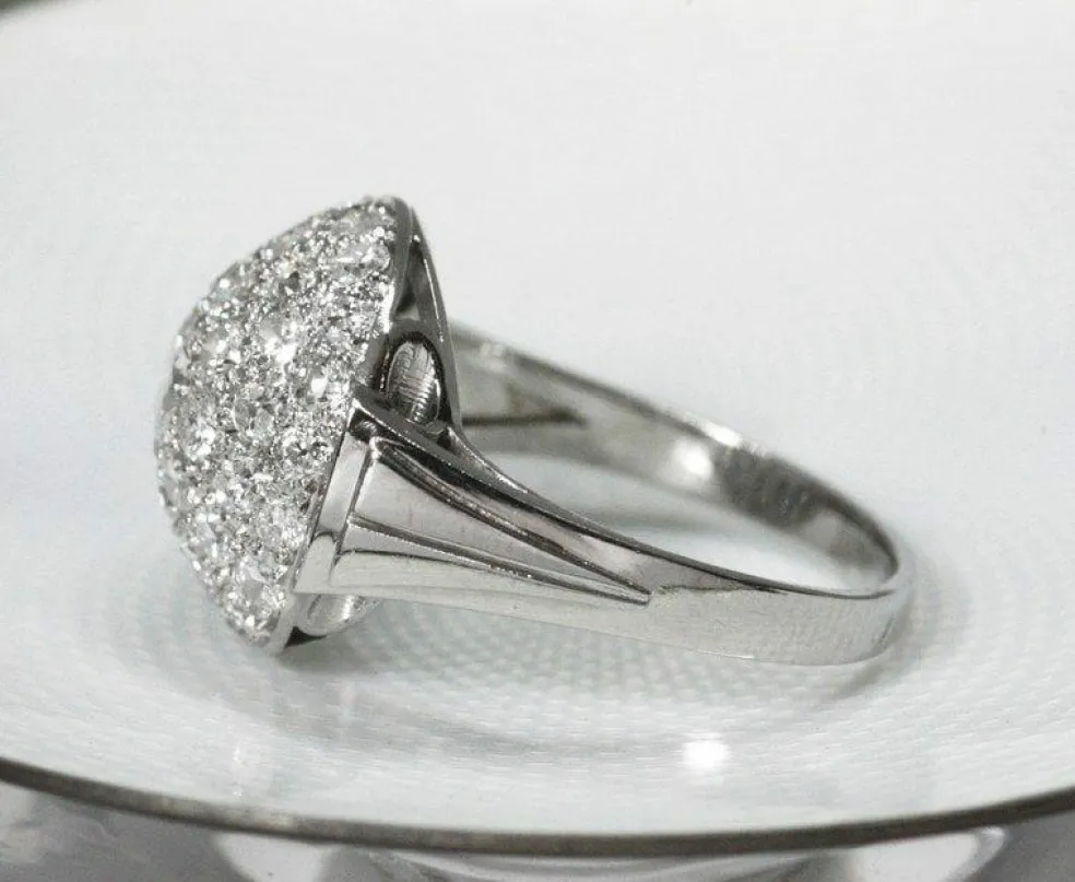 Bague « dôme » Art Déco en platine et brillants