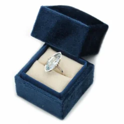 Bague - Or blanc et Aigue-Marine