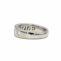 Bague - Or blanc et diamants