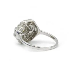 Bague - Or blanc et diamants