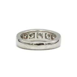 Bague - Or blanc et diamants