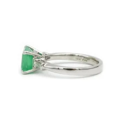 Bague - Or blanc émeraude & diamants