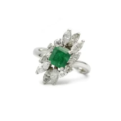 Bague - Or, diamants et émeraude