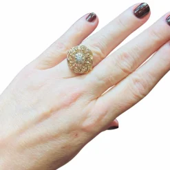 Bague or jaune 18 carats sertie d'un diamant époque 1940